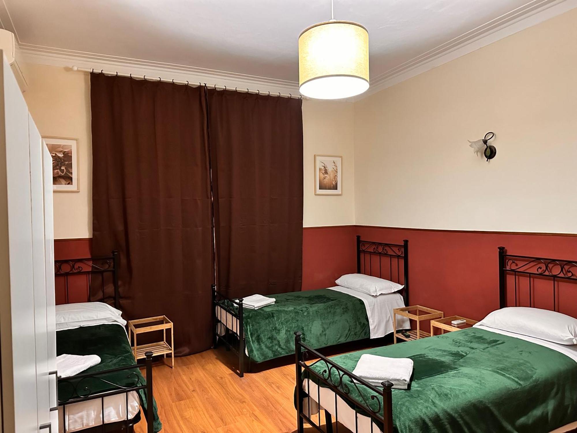 Pardis Dormitory Рим Екстериор снимка
